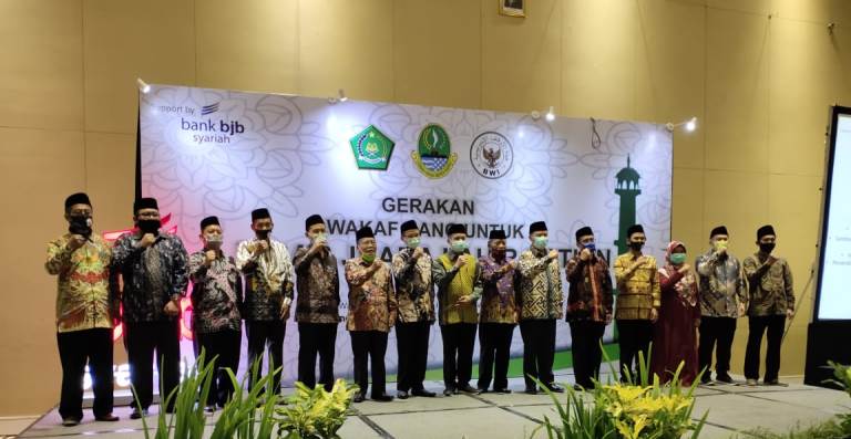 Badan Wakaf Indonesia Prov. Jawa Barat Periode Tahun 2020-2023 Resmi Dilantik