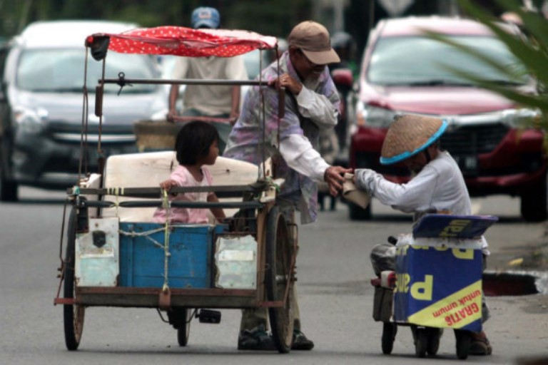 ROI Wakaf Diperuntukkan untuk Kaum Papa