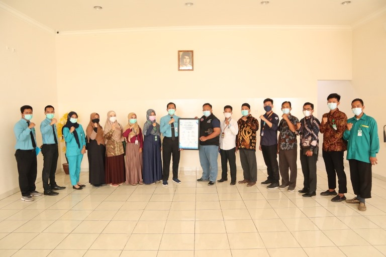 RS Wakaf Mata Achmad Wardi Kolaborasi Dengan LAZ Dalam Program Banten Melihat